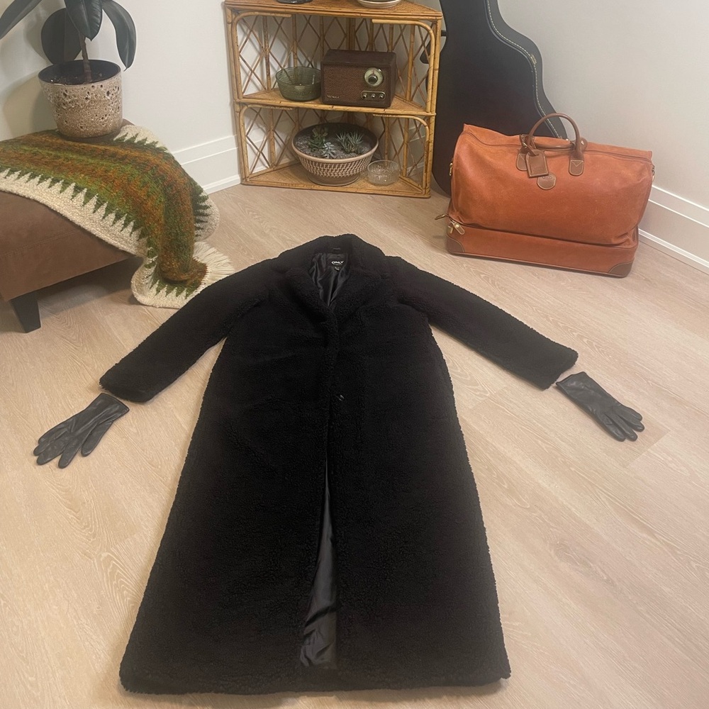 ONLY Women’s Soft “Teddy” Long Black Coat- Large